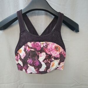Nike Drifit Floral Racerback Sports Bra with Crossed Straps Size Medium